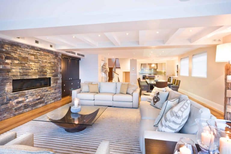 Clean and tidy living room