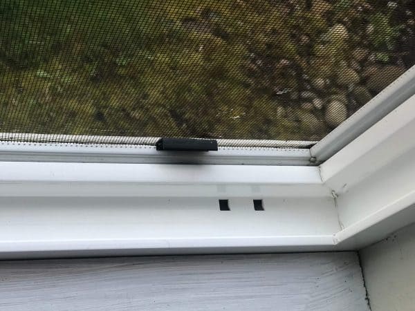 Cleaned window tracks using this simple process