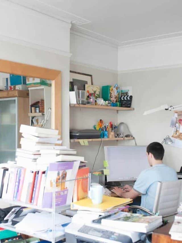 How to Control Paper Clutter That Makes Your House Look Disorganized Story